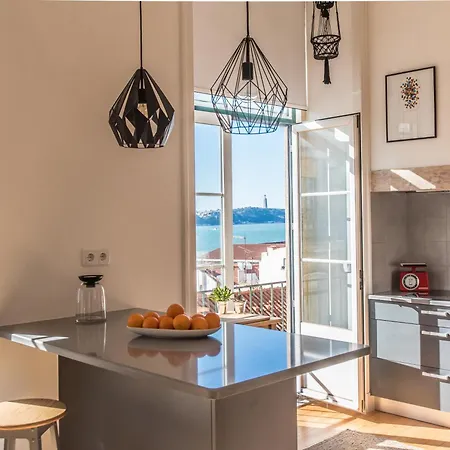 شقة A With A View Alfama *